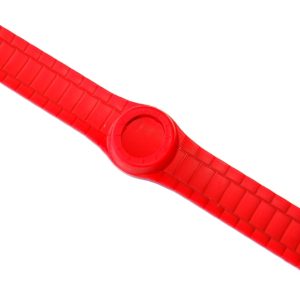Armband med rutor - röd.